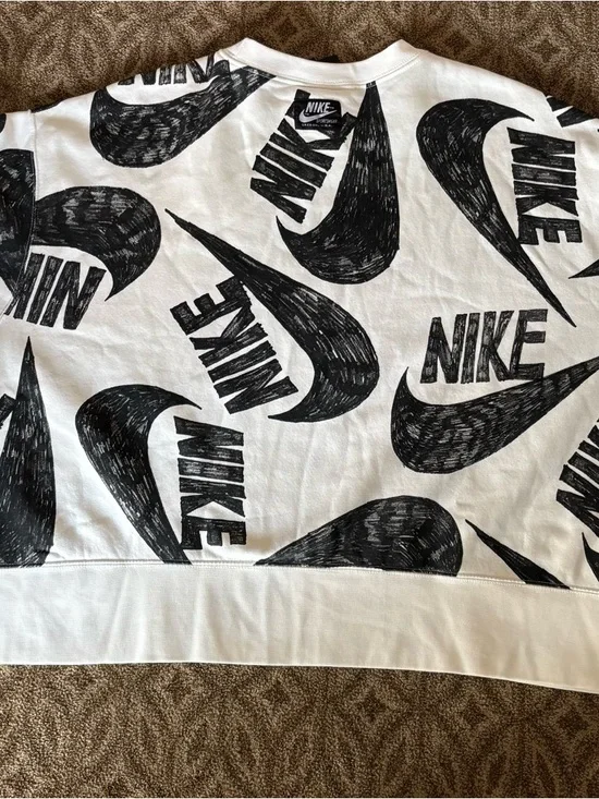Unique brand new Nike White Sweatshirt with Black Graphic Logo - Picture 5 of 8